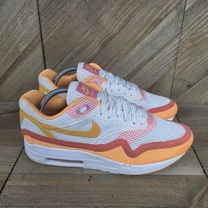 Nike Air Max 1 BR Womens Athletic Sneakers Size 10 White Atomic Mango 644443-101